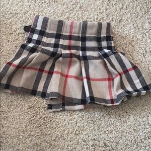 Burberry skirt